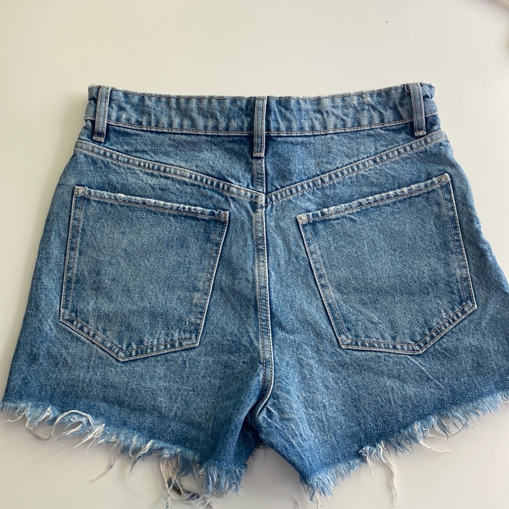 ZARA - HIGH RISE DENIM SHORTS - Picture 4 of 4